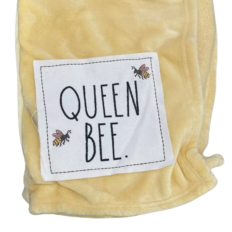 Rae dunn best sale queen blanket