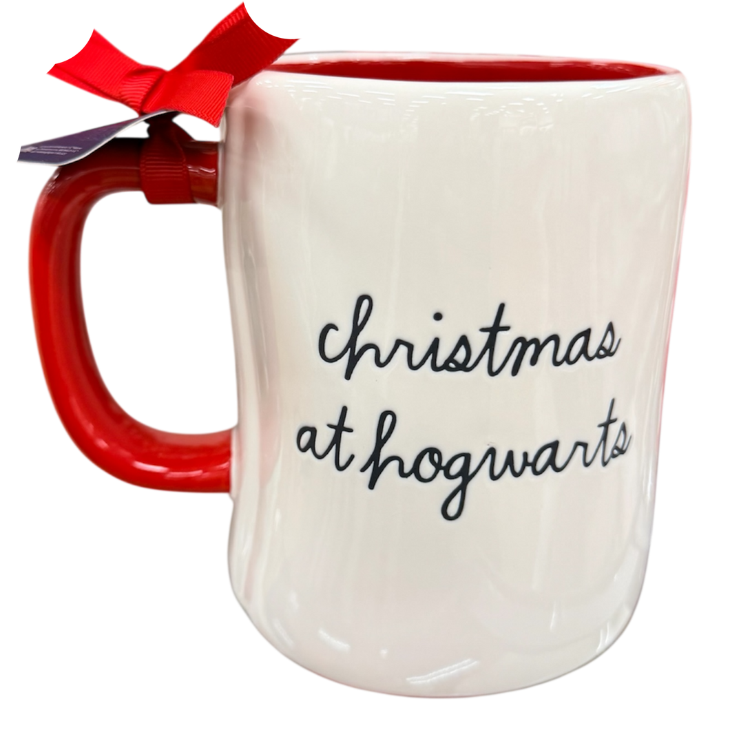 CHRISTMAS AT HOGWARTS Mug ⤿