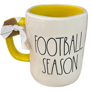 FOOTBALL SEASON Mug ⤿