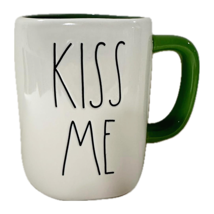 KISS ME I'M IRISH Mug ⤿