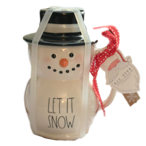 LET IT SNOW Mug