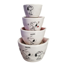 Load image into Gallery viewer, SNOOPY VALENTINE&#39;S DAY Measuring Cups ⤿
