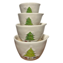 Load image into Gallery viewer, OH CHRISTMAS TREE BUMP Measuring Cups ⤿
