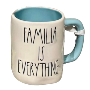 FAMILIA IS EVERYTHING Mug ⤿