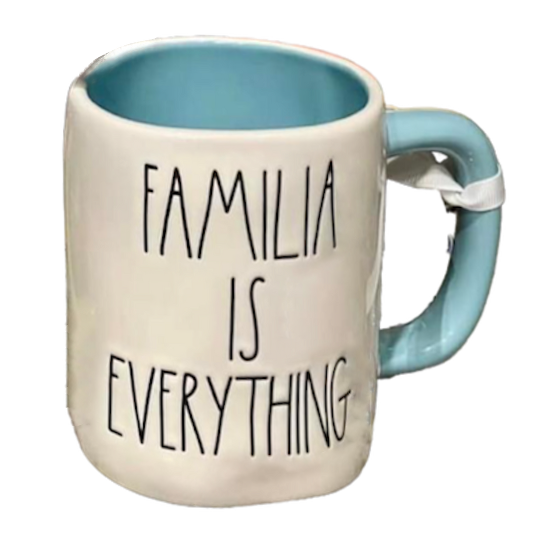 FAMILIA IS EVERYTHING Mug ⤿