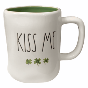 KISS ME Mug