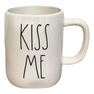 KISS ME Mug