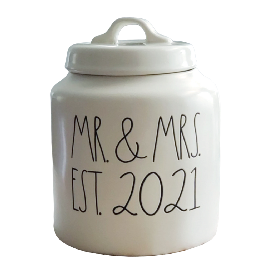 MR. & MRS.EST 2021 Canister