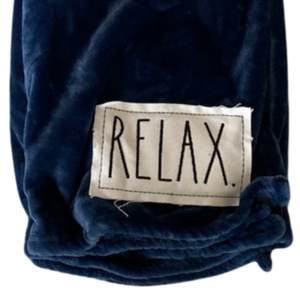 RELAX Plush Blanket